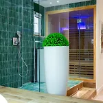La Cle Escale Amoureuse Sauna & Balneo *