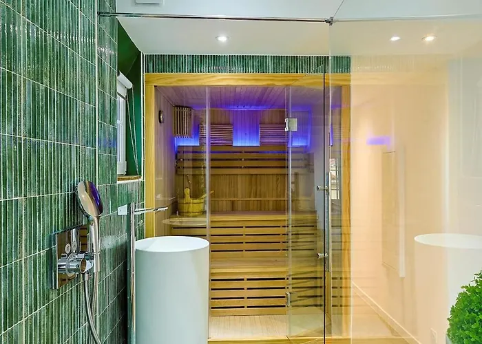 La Cle Escale Amoureuse Sauna & Balneo Apartman *