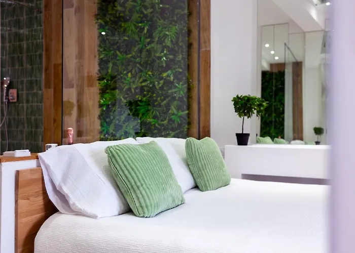 La Cle Escale Amoureuse Sauna & Balneo * Hyères